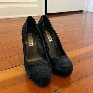 Steve Madden Classic Black Suede Heels